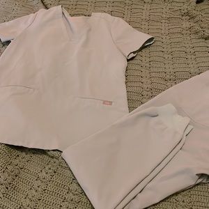 Figs seaglass size small scrubs